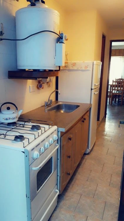 2 Ambientes con Parrilla - Atendido por sus Dueños - A 1 cuadra del centro - a 2 cuadras del mar - lugar muy tranquilo y seguro - Departamento en San Bernardo