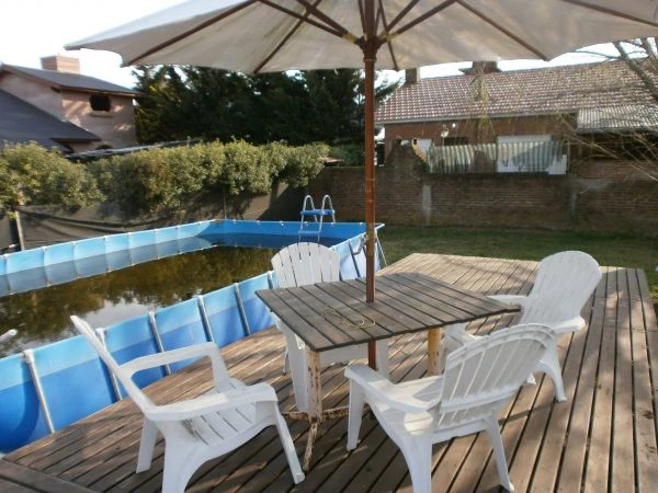 3 Ambientes - Muy luminoso - Sol Todo el Día - A 6 cuadras del mar - a 1 cuadra de la plaza - Casa/Chalet en Mar de Ajó