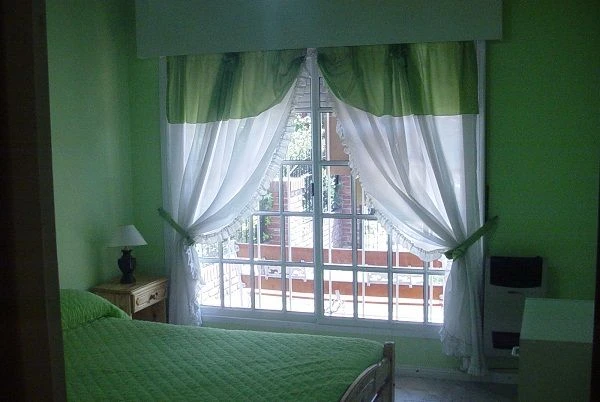 Excelente casa 5 ambientes en pleno centro! - Se alquila sólo por quincena completa y sólo a través de este aviso - Casa/Chalet en San Bernardo