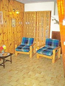 4 Ambientes - Hermosa zona Residencial - Frente a la Plaza Don Bosco - Entrada para Coche - A 4 cuadras del mar - a 3 cuadras de la peatonal - a 6 de la Av. San Bernardo - Dúplex/Tríplex en San Bernardo