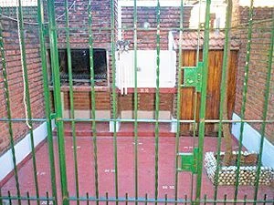 4 Ambientes - Hermosa zona Residencial - Frente a la Plaza Don Bosco - Entrada para Coche - A 4 cuadras del mar - a 3 cuadras de la peatonal - a 6 de la Av. San Bernardo - Dúplex/Tríplex en San Bernardo