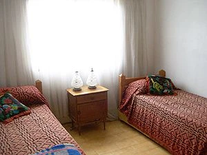 3 Ambientes - Entrada de Auto - Quincho - Una de las mas Bellas Vistas - A 3 cuadras del mar - a 1 cuadra de la calle principal - a 1 cuadra del bosque - Casa/Chalet en Aguas Verdes