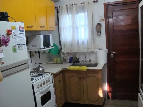 3 Ambientes - Cochera con Rejas en su Frente - A 5 cuadras del mar - a 1 cuadra de la plaza principal - Dúplex/Tríplex en San Bernardo