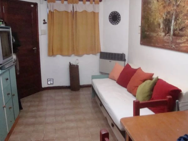3 Ambientes - Cochera con Rejas en su Frente - A 5 cuadras del mar - a 1 cuadra de la plaza principal - Dúplex/Tríplex en San Bernardo