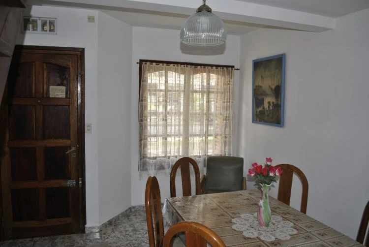 4 Ambientes - Entrada de Auto con Rejas - A 4 cuadras del mar - Dúplex/Tríplex en San Bernardo