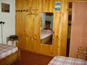 3½ Ambientes en 3er Piso por Escalera - Cochera Individual en Edificio - A 1½ cuadra de Av. San Bernardo - a 3 cuadras de la peatonal - a 4 cuadras de playa - Departamento en San Bernardo
