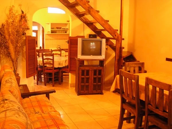 5 Ambientes con Entrada de Auto - Atendido por sus Dueños - A 4 cuadras de la playa - Casa/Chalet en San Bernardo