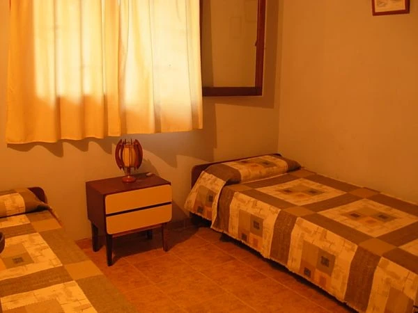 5 Ambientes con Entrada de Auto - Atendido por sus Dueños - A 4 cuadras de la playa - Casa/Chalet en San Bernardo