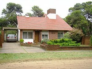 4 Ambientes - Barrio El Silvio - Cochera Cubierta para 2 Autos - A 3 cuadras del mar - Casa/Chalet en Mar de Ajó