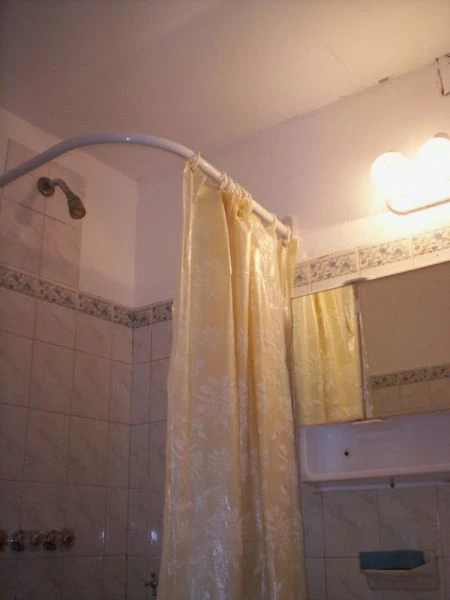 2 Ambientes en 5to Piso - Edificio Lisandro de la Torre - Pleno Centro - Edificio frente al mar (contrafrente) - a ½ cuadra de Av. Libertador - Departamento en Mar de Ajó