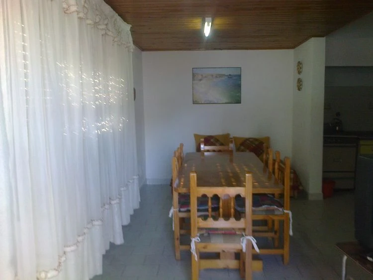 3 Ambientes con Cochera Interna - Excelente Ubicación - A 2 cuadras del mar - a 2 cuadras de San Bernardo - Casa/Chalet en Mar de Ajó