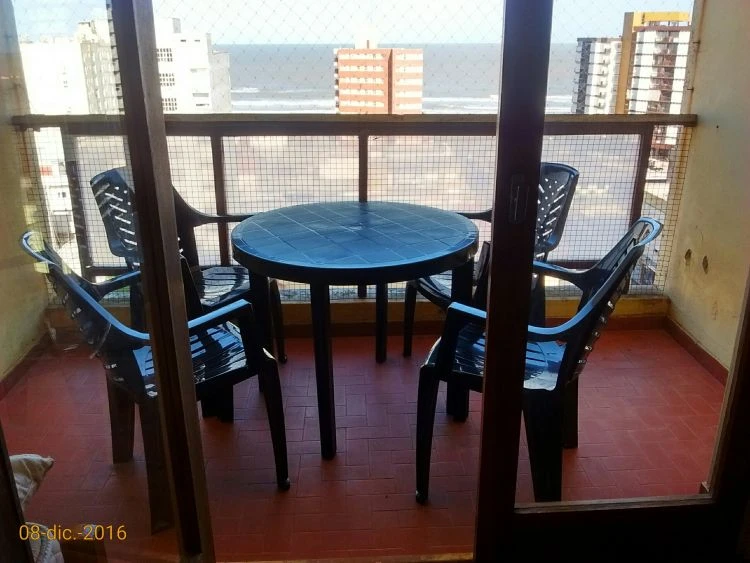 2 Ambientes en 8vo Piso - Balcon con Vista al Mar - A ½ cuadra de la peatonal - a 2 cuadra de la playa - Departamento en Mar de Ajó