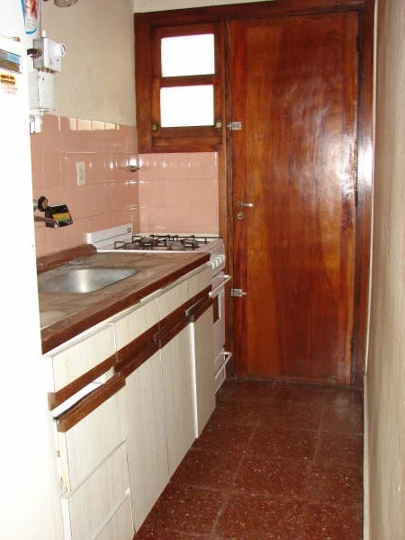 Departamento para 6 personas: Chiozza 2578 - A una cuadra del mar sobre la calle principal. - Departamento en San Bernardo