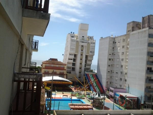 2 Ambientes en 4to Piso por Ascensor - Balcon Lateral - Edificio Atlántico II - A 1 cuadra del mar - a 5 cuadras de Av. San Bernardo - Departamento en San Bernardo