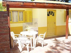 3 Ambientes en Planta Baja - Cochera Compartida - A 8 cuadras del mar - a 3 cuadras de Mar de Ajo - Departamento en San Bernardo