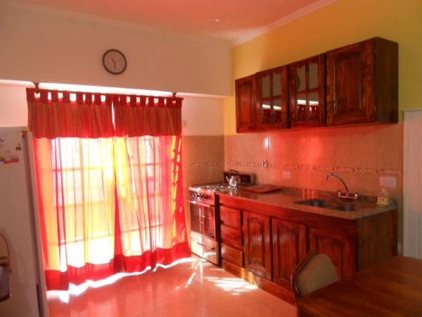 4 Ambientes - Cochera para 2 Autos - Zona Tranquila y Segura - A 3 cuadras del mar - Casa/Chalet en Mar de Ajó