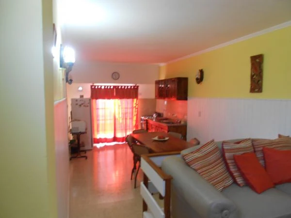 4 Ambientes - Cochera para 2 Autos - Zona Tranquila y Segura - A 3 cuadras del mar - Casa/Chalet en Mar de Ajó