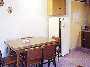 3 Ambientes - Muy Buena Ubicacion - A 4 cuadras del mar - a 4 cuadras del centro comercial - Casa/Chalet en Mar de Ajó