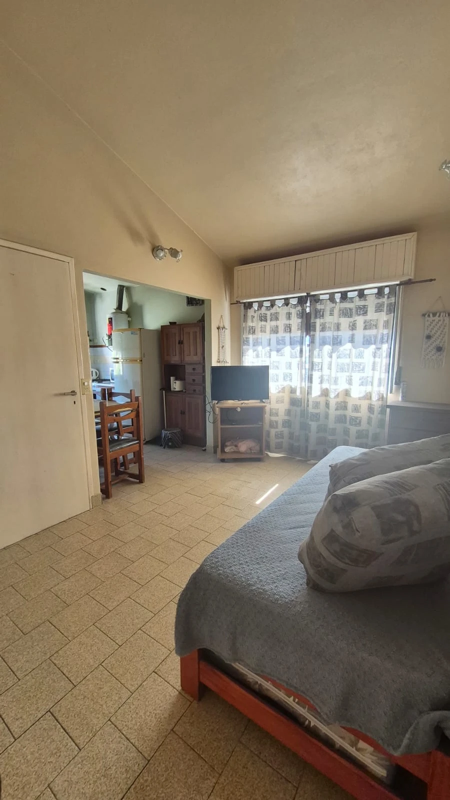 2 Amplios Ambientes - 1er Piso por Escalera Propia - A 1 cuadra del Mar - A 1 Cuadra del Centro Comercial - Excelente Ubicación - Departamento en La Lucila del Mar