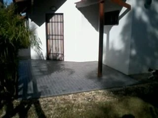 3 Ambientes con Entrada de Auto - A 250 metros de la Playa. - Casa/Chalet en Nueva Atlantis