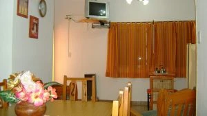 Casa 3 ambientes - Unidad Funcional 1 al frente hasta 5 Personas - A 2 cuadras de la peatonal - a 3 cuadras del mar - Casa/Chalet en Santa Teresita