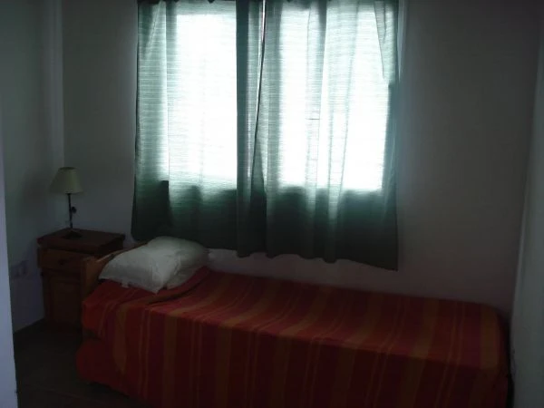 3 Ambientes - Entrada de Auto - Muy Luminoso - A 5 cuadras del mar - a ½ del asfalto - Dúplex/Tríplex en La Lucila del Mar