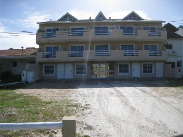 Complejo: Villa Oceanica - 2 Ambientes - Entrada para Auto - Frente al Mar - Departamento en La Lucila del Mar