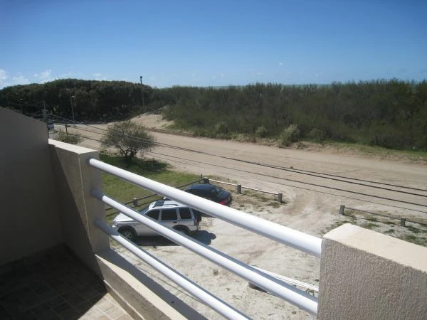 Complejo: Villa Oceanica - 2 Ambientes - Entrada para Auto - Frente al Mar - Departamento en La Lucila del Mar