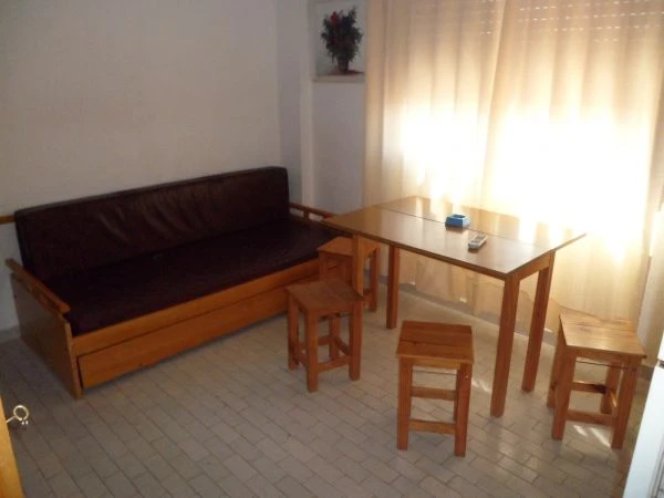 Monoambiente en 3er Piso por Ascensor - Ideal Parejas o Matrimonios - Vista al Mar desde Ventana - A ½ cuadra de Chiozza - a 1 cuadra del mar - Departamento en San Bernardo