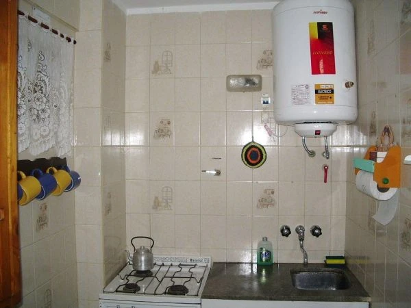 Monoambiente en 3er Piso por Ascensor - Ideal Parejas o Matrimonios - Vista al Mar desde Ventana - A ½ cuadra de Chiozza - a 1 cuadra del mar - Departamento en San Bernardo