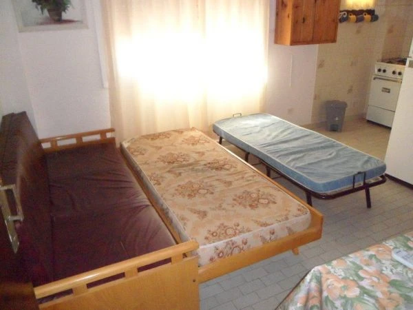 Monoambiente en 3er Piso por Ascensor - Ideal Parejas o Matrimonios - Vista al Mar desde Ventana - A ½ cuadra de Chiozza - a 1 cuadra del mar - Departamento en San Bernardo
