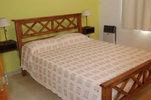 La Casita de PeñiWen - 2 Ambientes - Estacionamiento Individual Cubierto - Barrio San Rafael - A 6 cuadras de Av. Libertador - a 8 cuadras del mar - Casa/Chalet en Mar de Ajó
