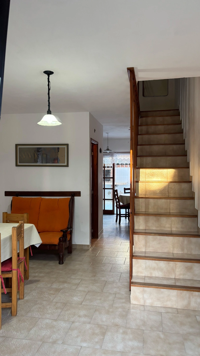 4 Ambientes - Entrada de Auto - Atendido por sus Dueños - A 3 cuadras del mar - Dúplex/Tríplex en La Lucila del Mar
