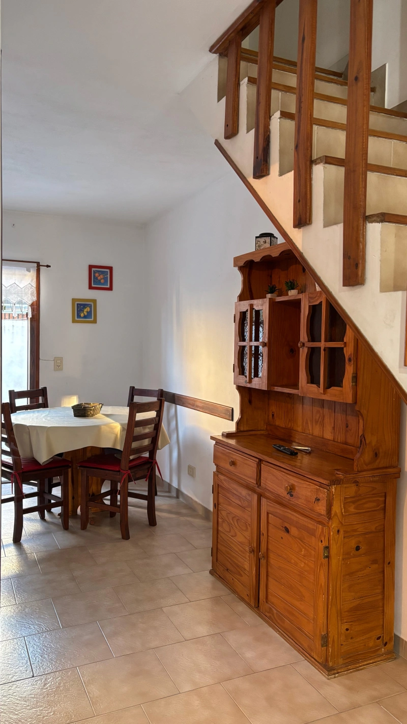 4 Ambientes - Entrada de Auto - Atendido por sus Dueños - A 3 cuadras del mar - Dúplex/Tríplex en La Lucila del Mar