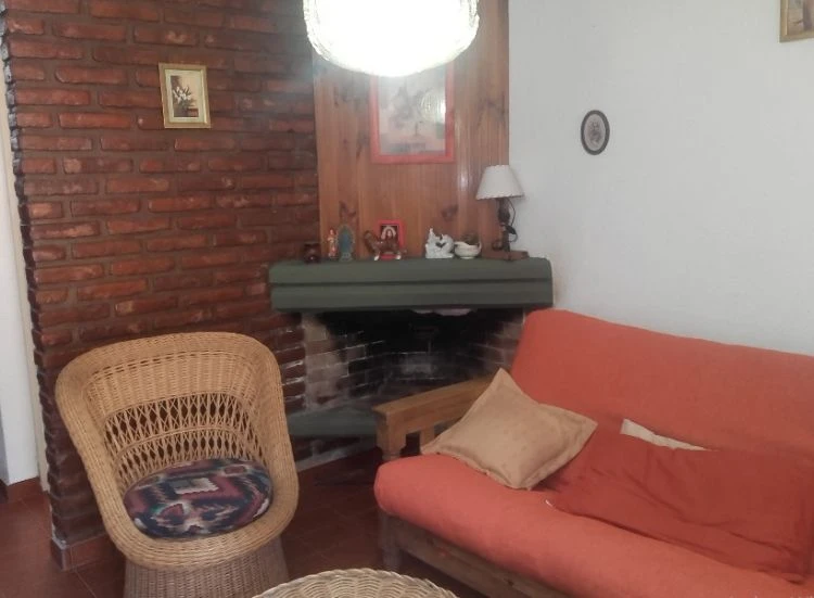 4 Ambientes con Entrada de Auto al Frente - A 4 cuadras de la playa - a 3 cuadras de la peatonal - a 1 cuadra de Av. San Bernardo - Dúplex/Tríplex en San Bernardo