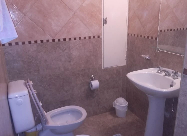 4 Ambientes con Entrada de Auto al Frente - A 4 cuadras de la playa - a 3 cuadras de la peatonal - a 1 cuadra de Av. San Bernardo - Dúplex/Tríplex en San Bernardo