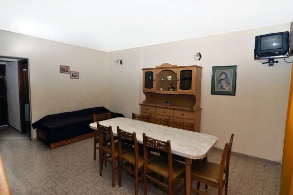 Complejo Los Amigos - 4 Ambientes con Vista al Mar - Cochera Cubierta - Barrio el Silvio - A ½ cuadra de la playa - Dúplex/Tríplex en Mar de Ajó