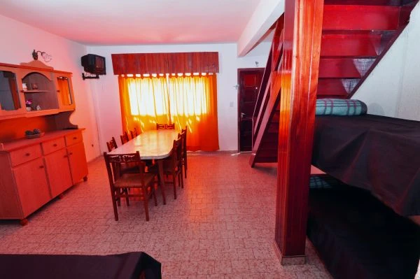 Complejo Los Amigos - 4 Ambientes con Vista al Mar - Cochera Cubierta - Barrio el Silvio - A ½ cuadra de la playa - Dúplex/Tríplex en Mar de Ajó