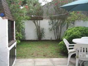 3 Ambientes - Cochera para 2 Autos - Zona Muy Tranquila - A 4 cuadras del mar - Dúplex/Tríplex en La Lucila del Mar