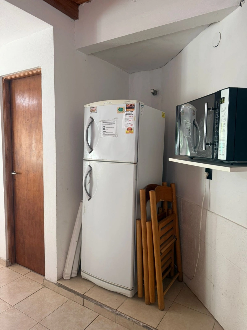 3 Ambientes con Entrada de Auto - Balcón a la Calle - Mar de Ajo - A 3½ cuadras del mar - a 3 cuadras del centro comercial - a 15 cuadras del centro - Dúplex/Tríplex en Mar de Ajó