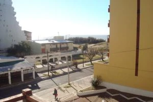 2 Ambientes Contrafrente en 3° Piso Por Ascensor - Balcon con Vista al Mar - A 1 cuadra de la playa - vigilancia nocturna interna - Departamento en San Bernardo