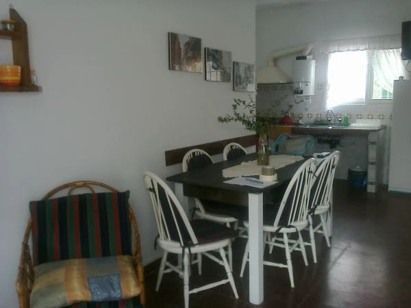 4 Ambientes en Planta Baja - A 2 cuadras del mar - a 2 cuadras del muelle - Casa/Chalet en La Lucila del Mar