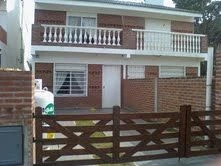 3 Ambientes - Hermosa Zona - Todas las comodidades - A 2 cuadras de la playa - A 2 Cuadras del Centro - Dúplex/Tríplex en Aguas Verdes