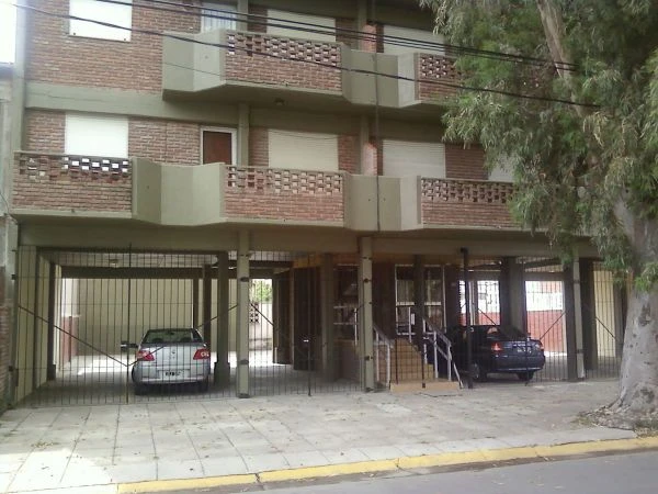 2 Ambientes con Balcon - Cochera - Ubicado a 1 cuadra de Av. Chiozza, a ½ de Av. San Bernardo y a 2 cuadras del mar. - Departamento en San Bernardo
