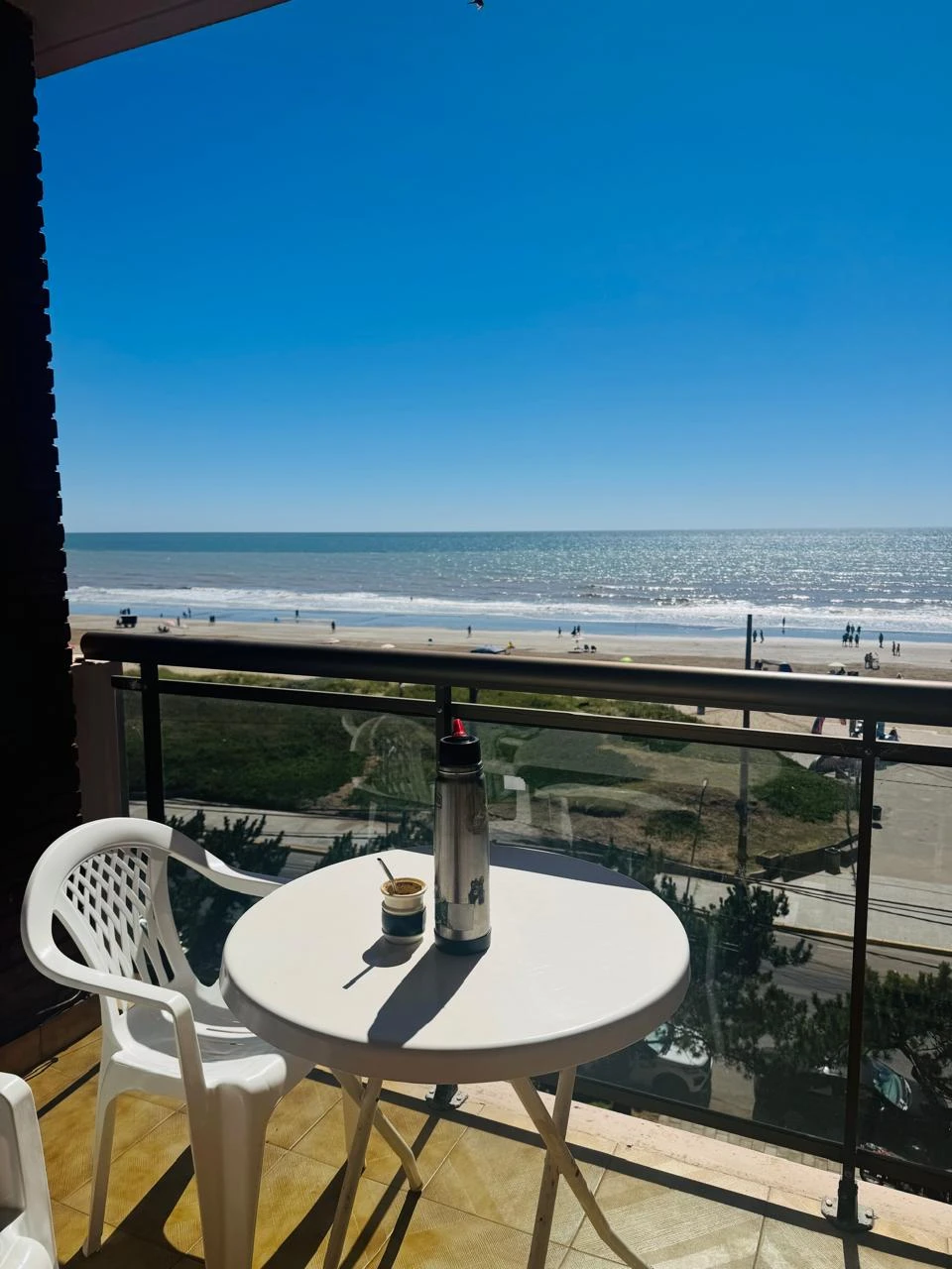 3 Ambientes Frente al mar - Con Cochera - Edificio Ancla - Frente al mar - a 1 cuadra de la peatonal - a 2 cuadras del supermercado Coto - Departamento en Mar de Ajó