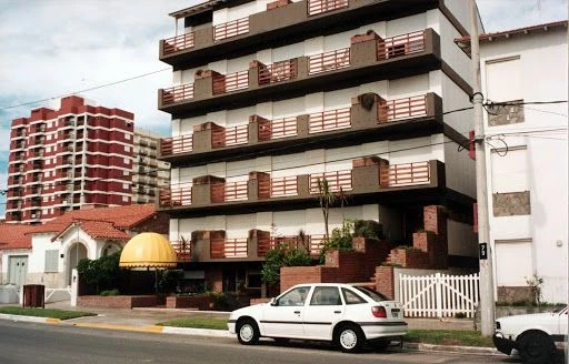 2 Ambientes en 1er Piso por Escalera - Edificio Brava VII - Frente al mar - Departamento en San Bernardo