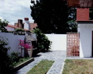 2 Ambientes con Garage - Excelente Ubicacion - A 6 cuadras de la playa - a 2 cuadras de Av. Libertador - Casa/Chalet en Mar de Ajó