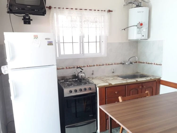 2 Ambientes con Garage - Excelente Ubicacion - A 6 cuadras de la playa - a 2 cuadras de Av. Libertador - Casa/Chalet en Mar de Ajó