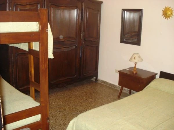 2 Ambientes con Garage - Excelente Ubicacion - A 6 cuadras de la playa - a 2 cuadras de Av. Libertador - Casa/Chalet en Mar de Ajó