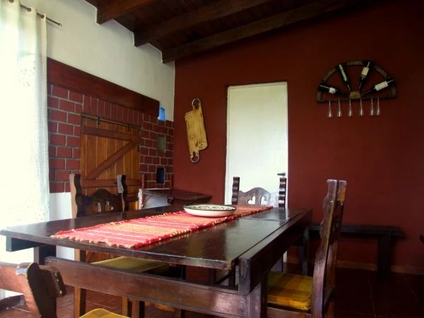 3 Ambientes con Entrada de Auto - Amplio Parque - A 30 minutos de Mar del Plata - a 2½ cuadras del mar - a ½  de la Plaza de Mirta Legrand - Casa/Chalet en Mar de Cobo